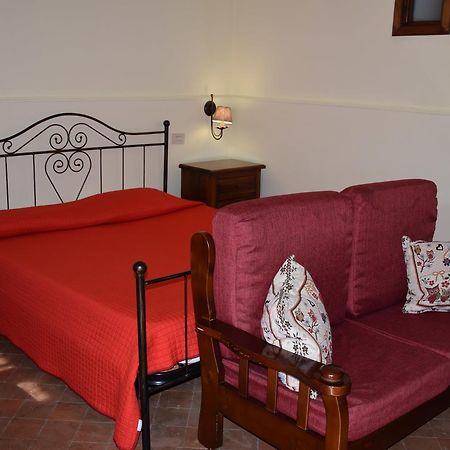 帕泰尔诺Il Casale Dell'Etna别墅 外观 照片